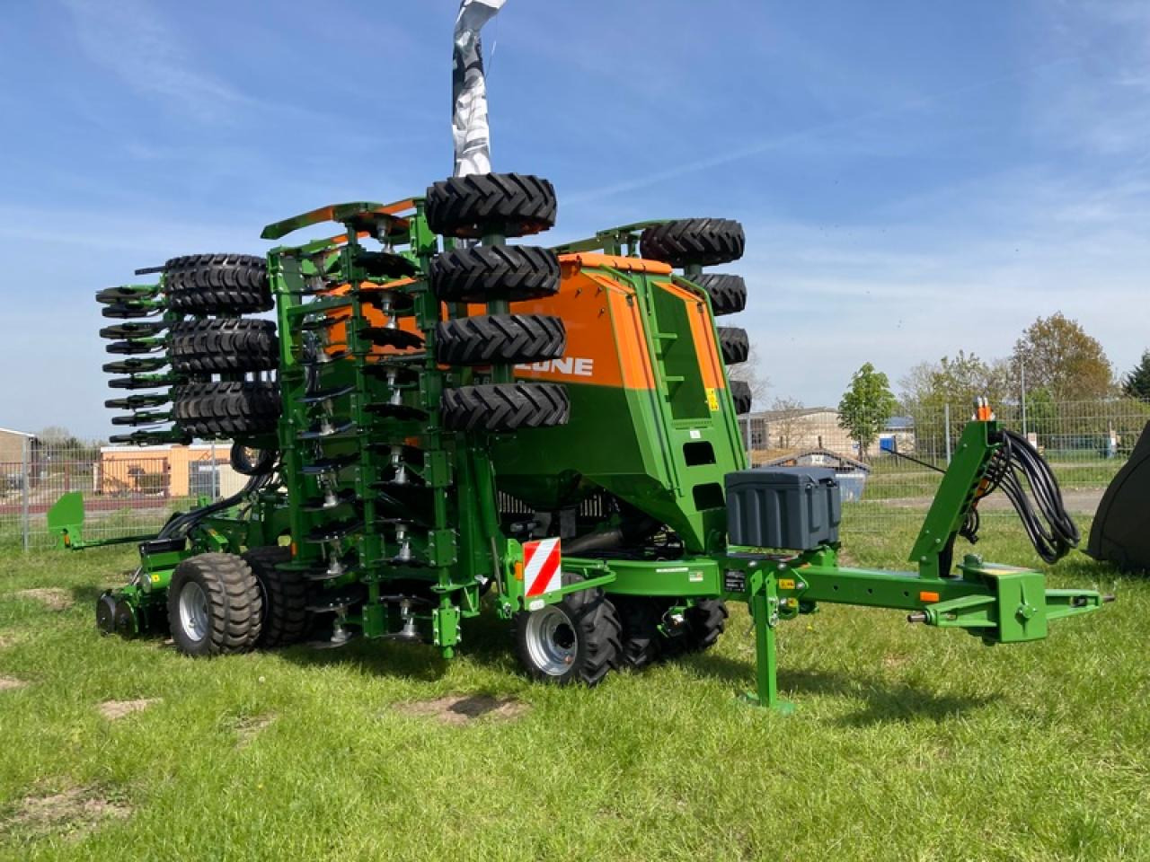 Amazone CIRRIUS 6003AKTION - Combine seed drill: picture 1 Amazone CIRRIUS 6003AKTION - Combine seed drill: picture 1