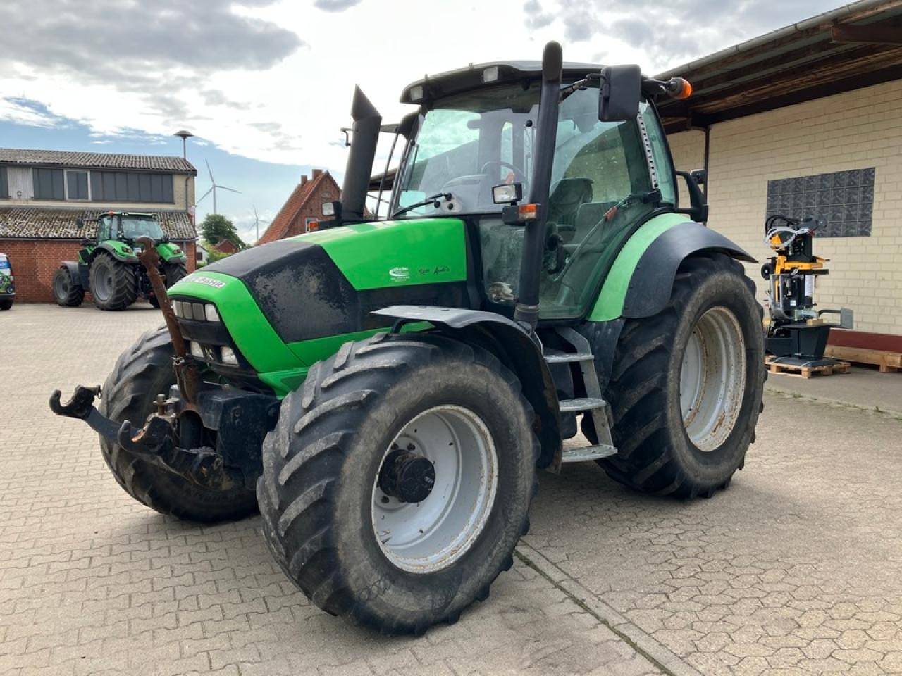 Deutz-Fahr M620 - Farm tractor: picture 1 Deutz-Fahr M620 - Farm tractor: picture 1