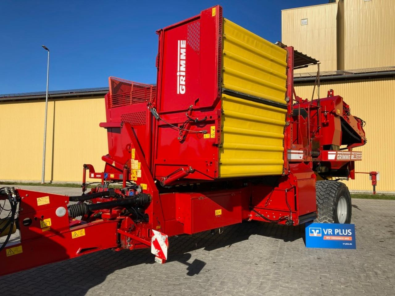 Grimme SE 150-60 NB XXL - Potato harvester: picture 1 Grimme SE 150-60 NB XXL - Potato harvester: picture 1