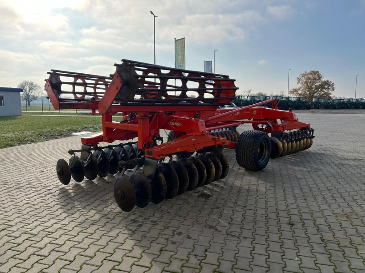 Kuhn XM 36/660 - Disc harrow: picture 3 Kuhn XM 36/660 - Disc harrow: picture 3