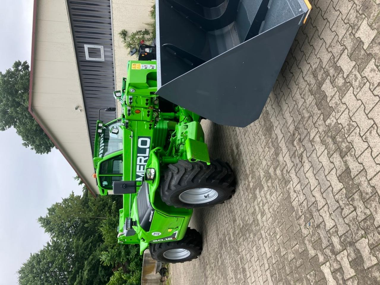 Merlo P50.18 CS INKL LEICHTGUTSCHAUFEL - Telescopic handler: picture 2 Merlo P50.18 CS INKL LEICHTGUTSCHAUFEL - Telescopic handler: picture 2