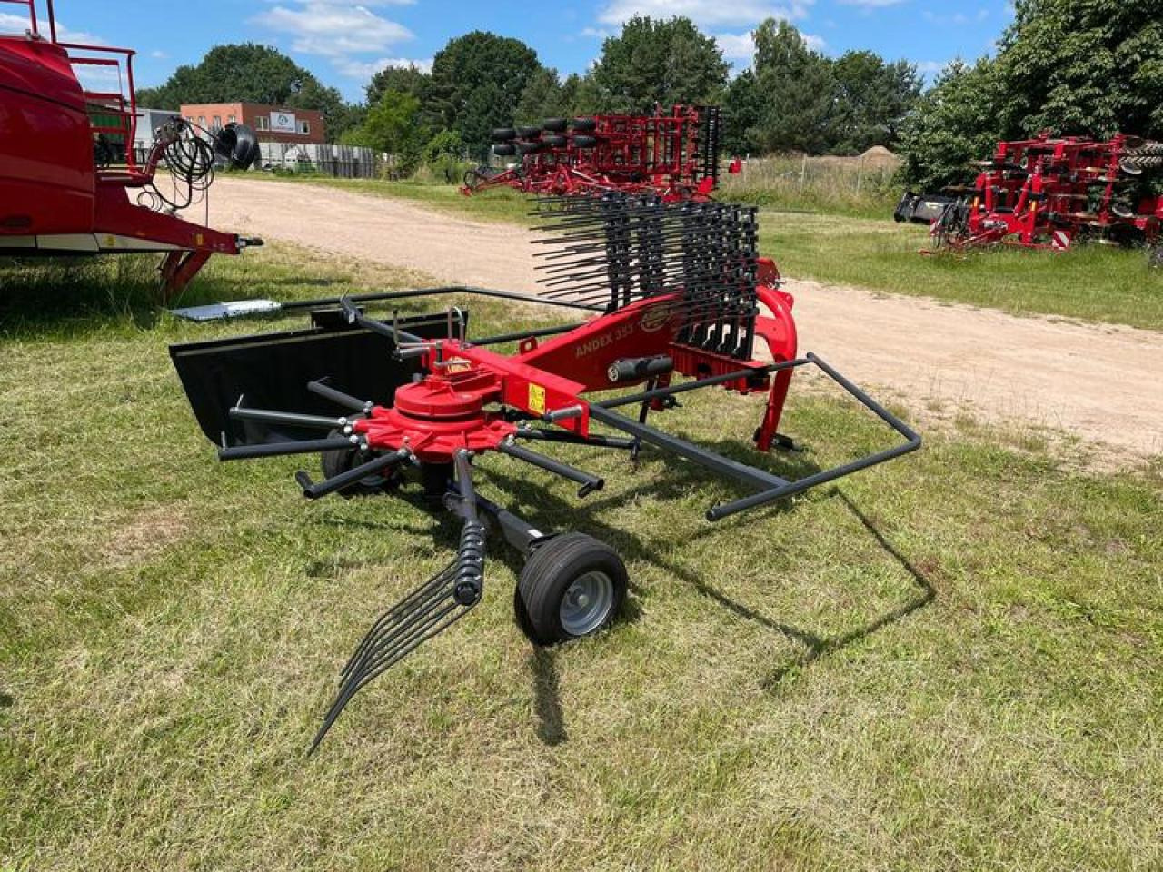 Vicon ANDEX 353 - Tedder/ Rake: picture 3 Vicon ANDEX 353 - Tedder/ Rake: picture 3