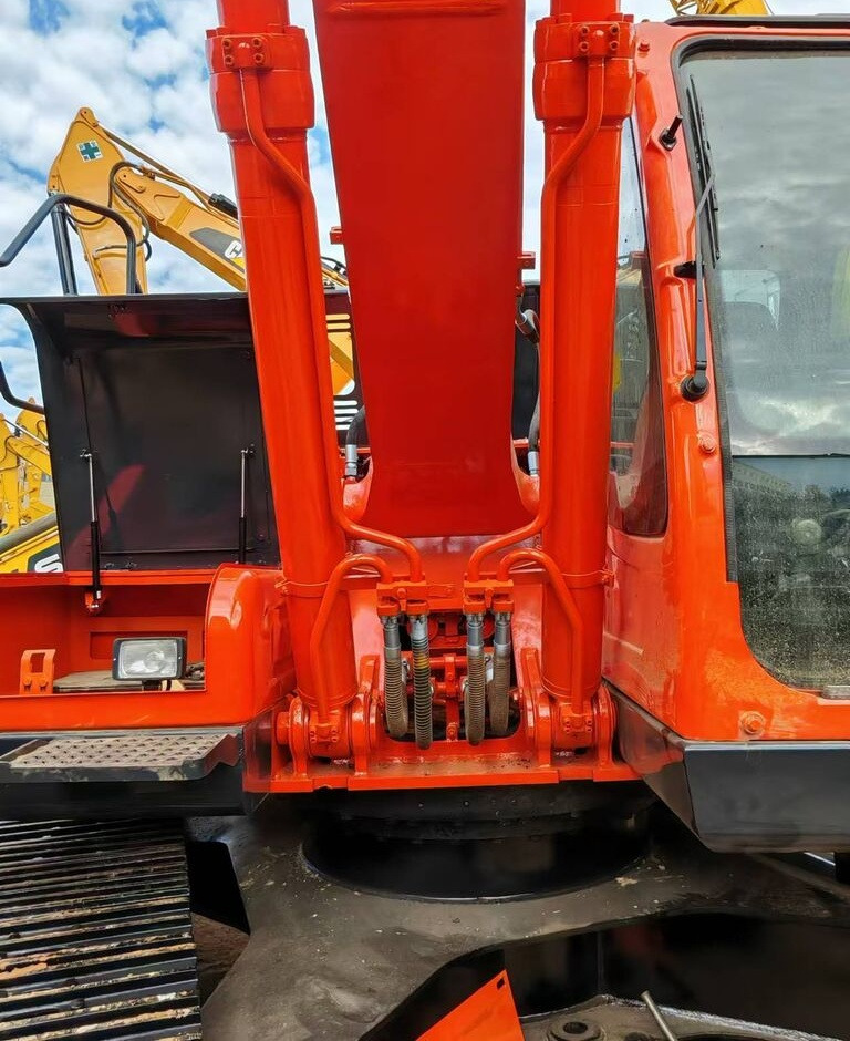 Doosan DX225LC - Crawler excavator: picture 2 Doosan DX225LC - Crawler excavator: picture 2