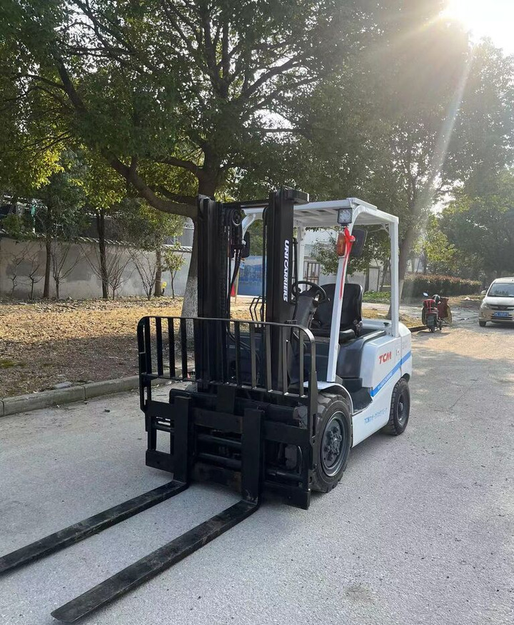TCM FD30 FD50 FD100 FD80 3ton 5ton - Diesel forklift: picture 3 TCM FD30 FD50 FD100 FD80 3ton 5ton - Diesel forklift: picture 3