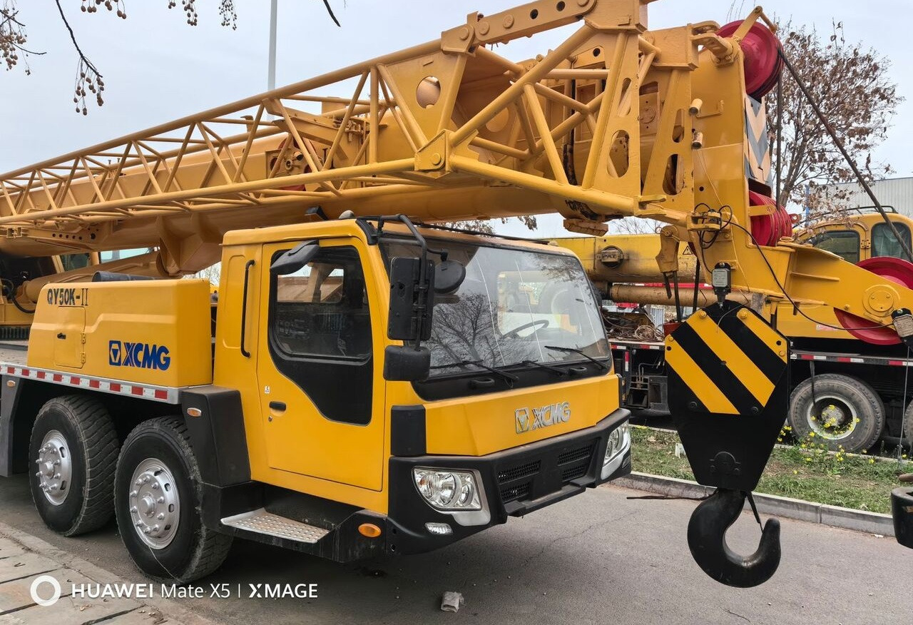 XCMG - Mobile crane: picture 2 XCMG - Mobile crane: picture 2