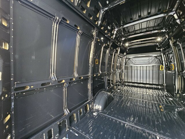 IVECO Daily 35S18HA8V Hi-Matic 18m³ Modell 2025 MY24... leasing IVECO Daily 35S18HA8V Hi-Matic 18m³ Modell 2025 MY24...: picture 29