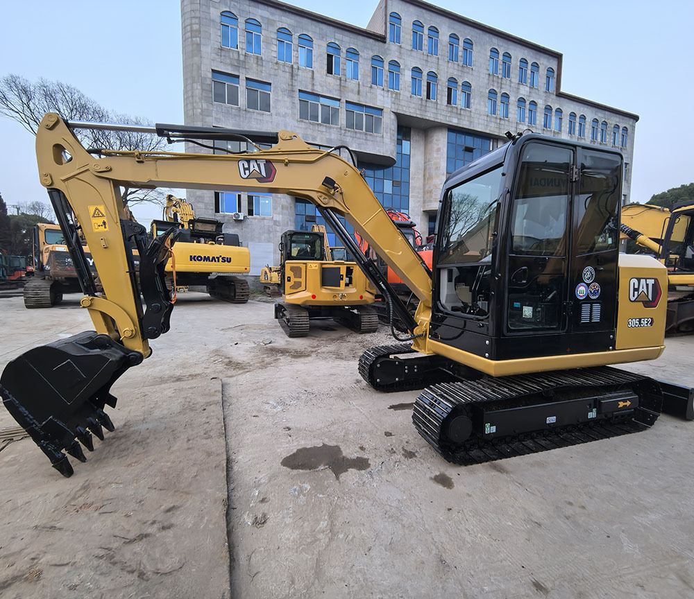 CAT 305.5E2 Excavator - Mini excavator: picture 1 CAT 305.5E2 Excavator - Mini excavator: picture 1