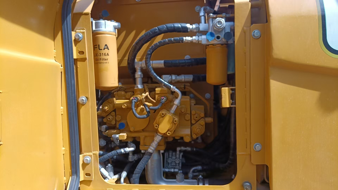 Crawler excavator CAT 312D Excavator: picture 6