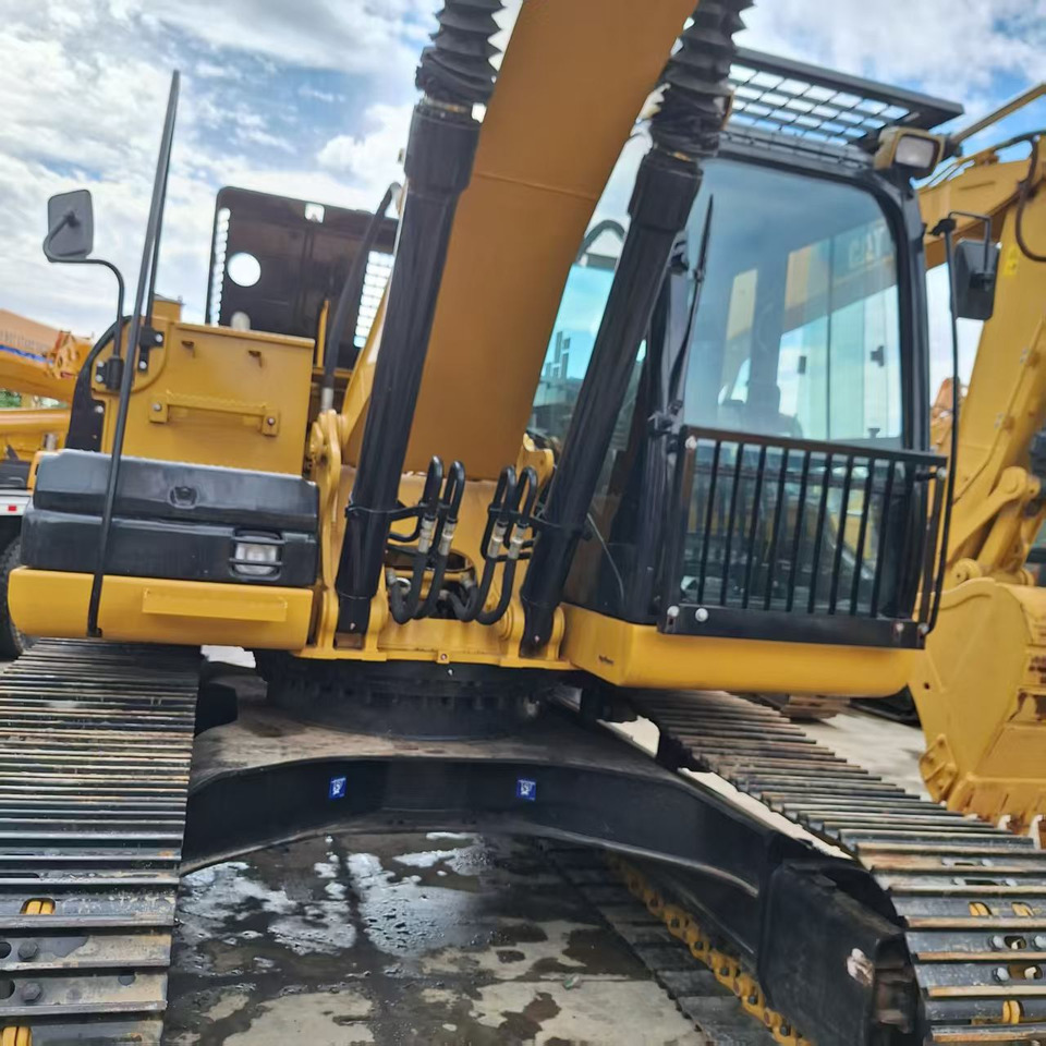 CAT 320D2 Excavator - Crawler excavator: picture 4 CAT 320D2 Excavator - Crawler excavator: picture 4