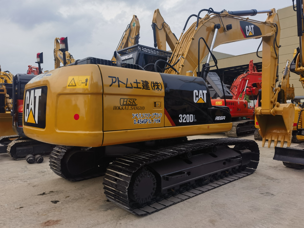 CAT 320DL Excavator - Crawler excavator: picture 1 CAT 320DL Excavator - Crawler excavator: picture 1