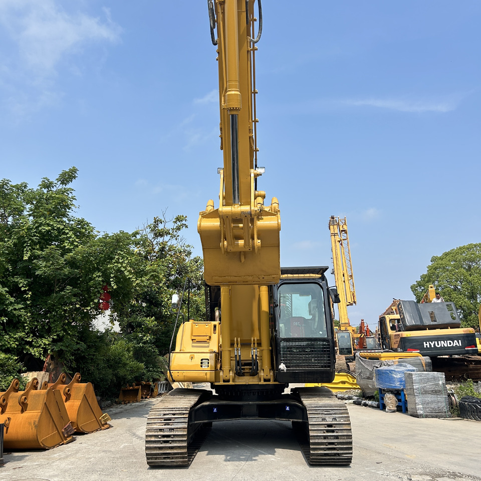 CAT 325C - Crawler excavator: picture 4 CAT 325C - Crawler excavator: picture 4