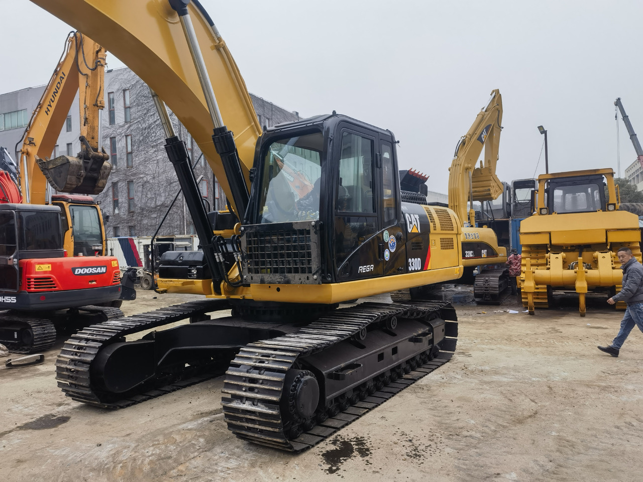 CAT 330D Excavator - Crawler excavator: picture 4 CAT 330D Excavator - Crawler excavator: picture 4