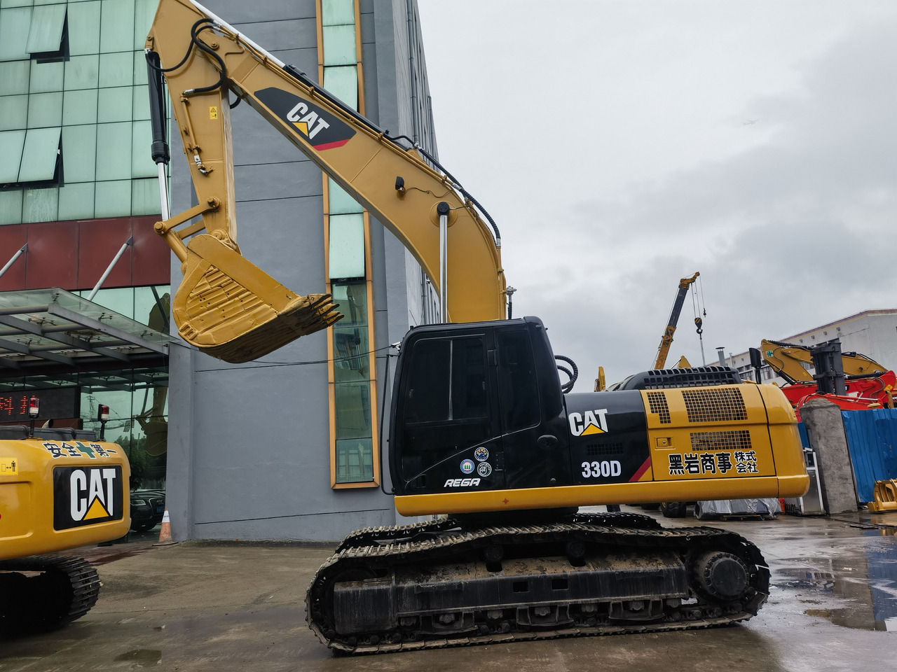 CAT 330D Excavator - Crawler excavator: picture 2 CAT 330D Excavator - Crawler excavator: picture 2