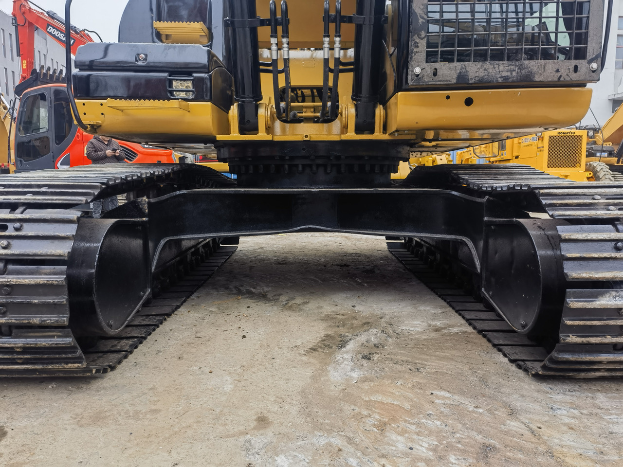 CATERPILLAR 330 D - Crawler excavator: picture 3 CATERPILLAR 330 D - Crawler excavator: picture 3