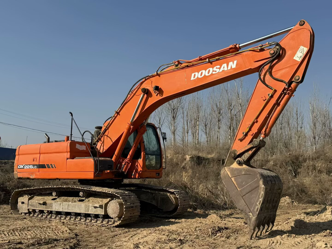 DOOSAN Doosan DX225LC Crawler excavator - Crawler excavator: picture 1 DOOSAN Doosan DX225LC Crawler excavator - Crawler excavator: picture 1