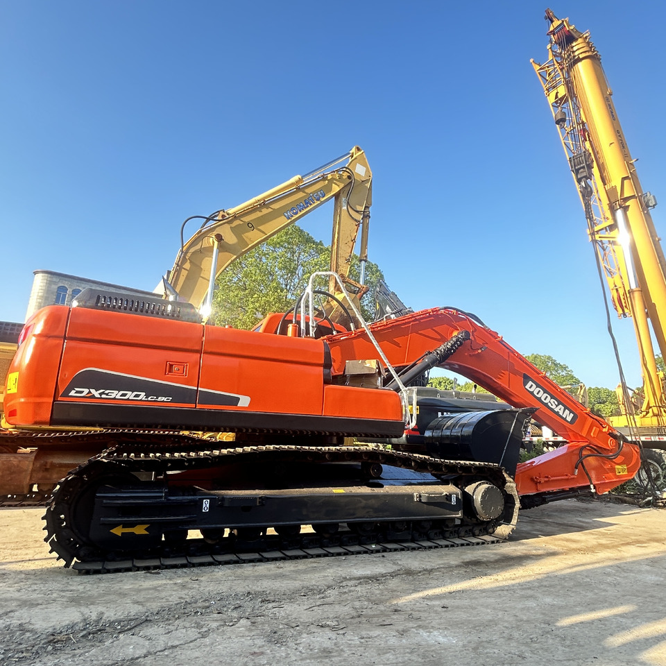 Doosan DX300LC Crawler Excavator - Crawler excavator: picture 5 Doosan DX300LC Crawler Excavator - Crawler excavator: picture 5