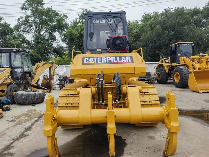 Good condition Used CAT D6G Bulldozers caterpillar used d6g bulldozer on hot sale in shanghai yard - Bulldozer: picture 2 Good condition Used CAT D6G Bulldozers caterpillar used d6g bulldozer on hot sale in shanghai yard - Bulldozer: picture 2