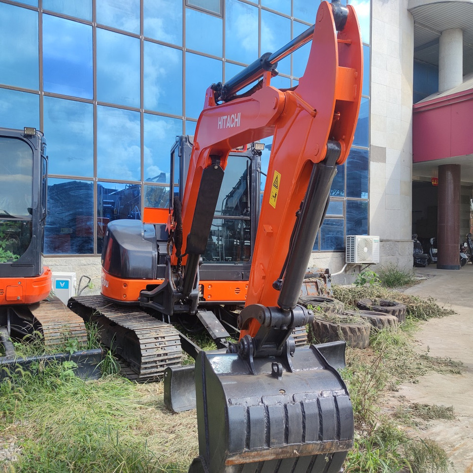 Hitachi ZX50 Excavator - Crawler excavator: picture 2 Hitachi ZX50 Excavator - Crawler excavator: picture 2