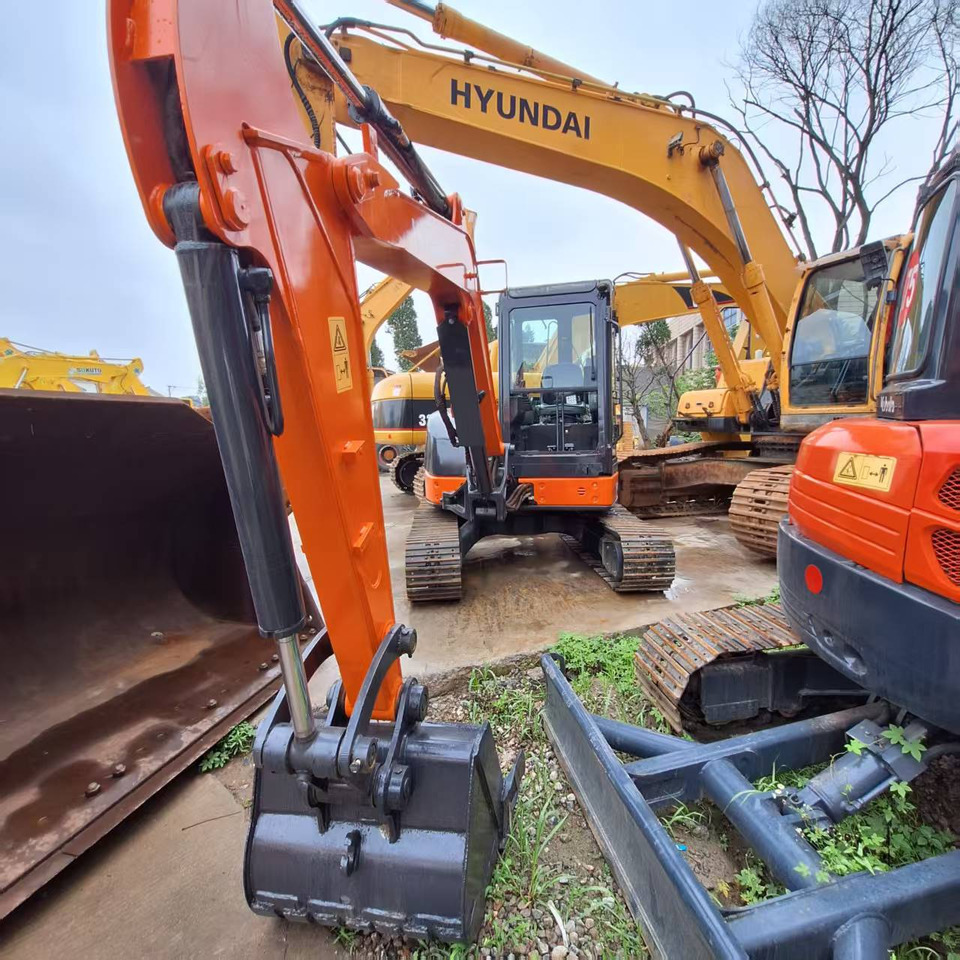 Hitachi ZX50U Excavator - Crawler excavator: picture 3 Hitachi ZX50U Excavator - Crawler excavator: picture 3