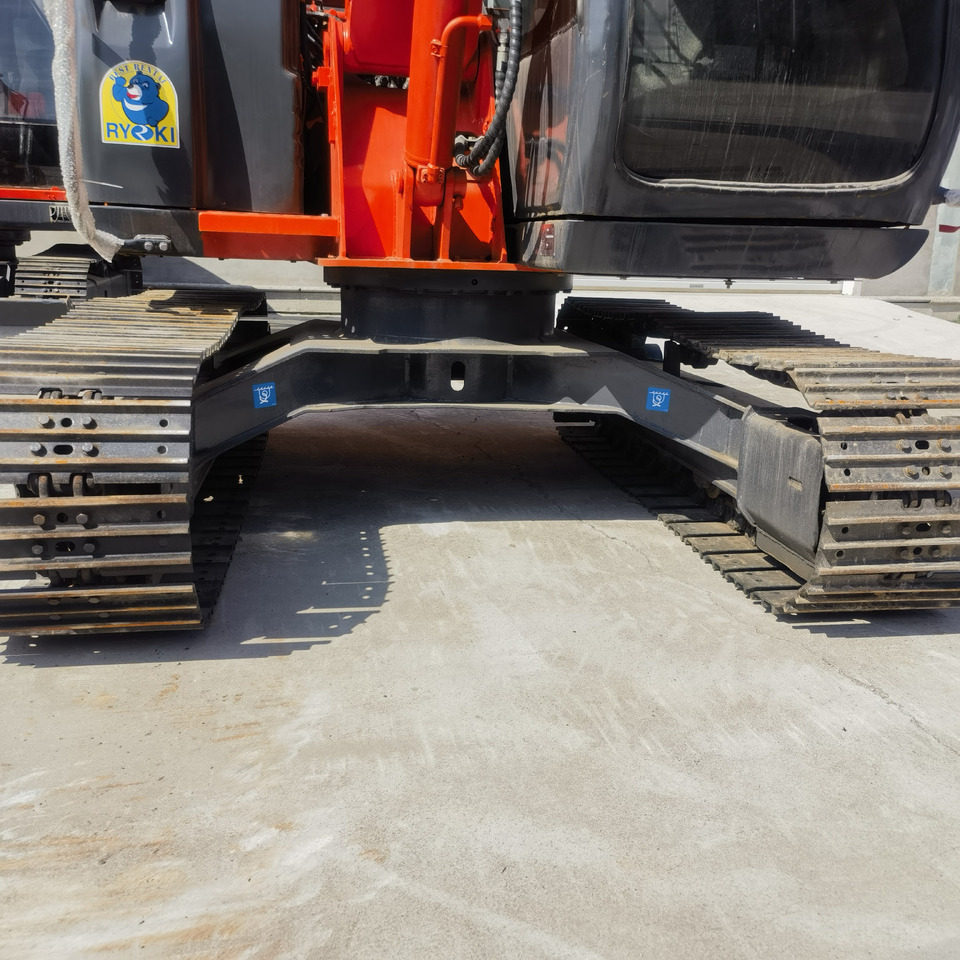 Crawler excavator Hitachi ZX60 Excavator: picture 6