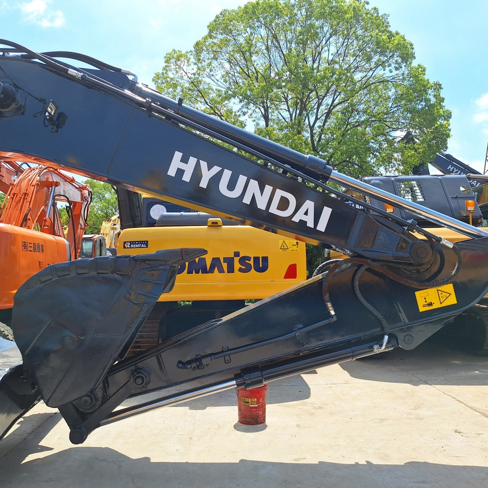 Hyundai 210w-9T wheel excavator - Wheel excavator: picture 4 Hyundai 210w-9T wheel excavator - Wheel excavator: picture 4