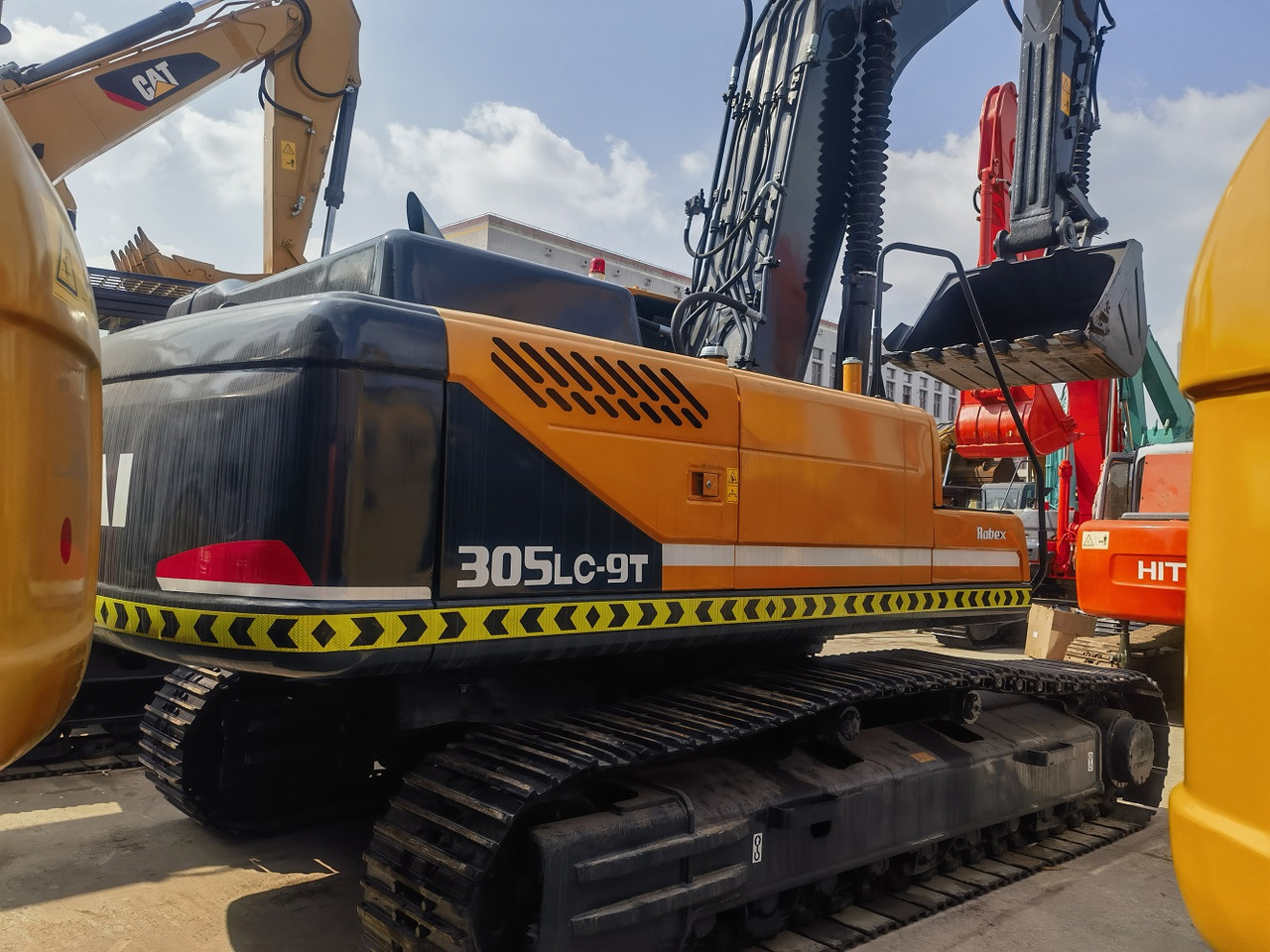 Hyundai 305LC-9T excavator - Crawler excavator: picture 1 Hyundai 305LC-9T excavator - Crawler excavator: picture 1