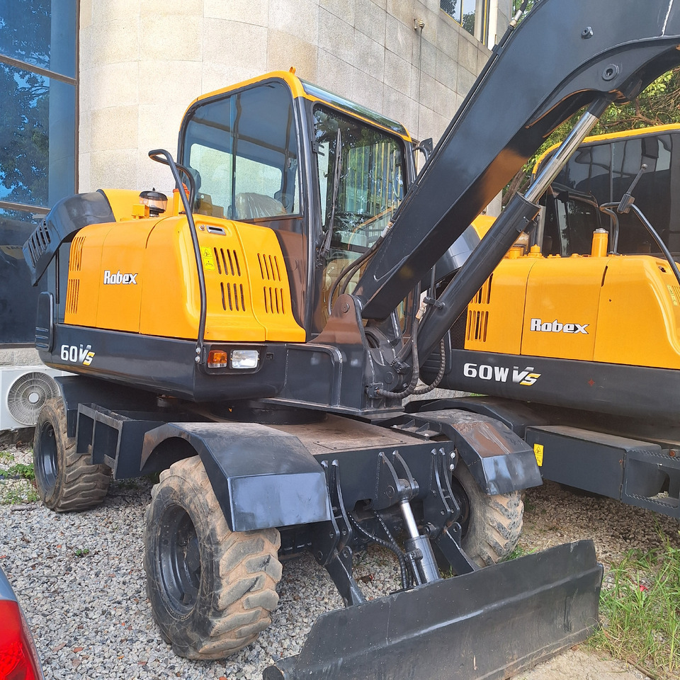 Hyundai 60vs excavator - Wheel excavator: picture 2 Hyundai 60vs excavator - Wheel excavator: picture 2