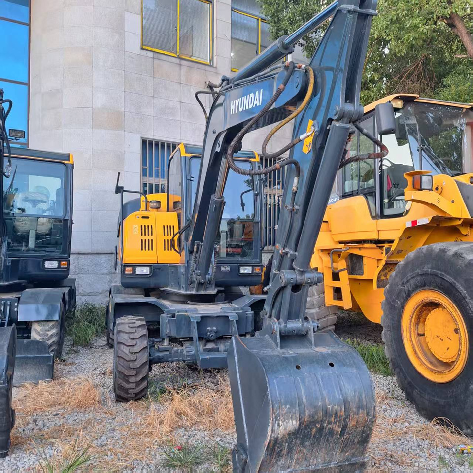 Hyundai 60wvs excavator - Wheel excavator: picture 4 Hyundai 60wvs excavator - Wheel excavator: picture 4