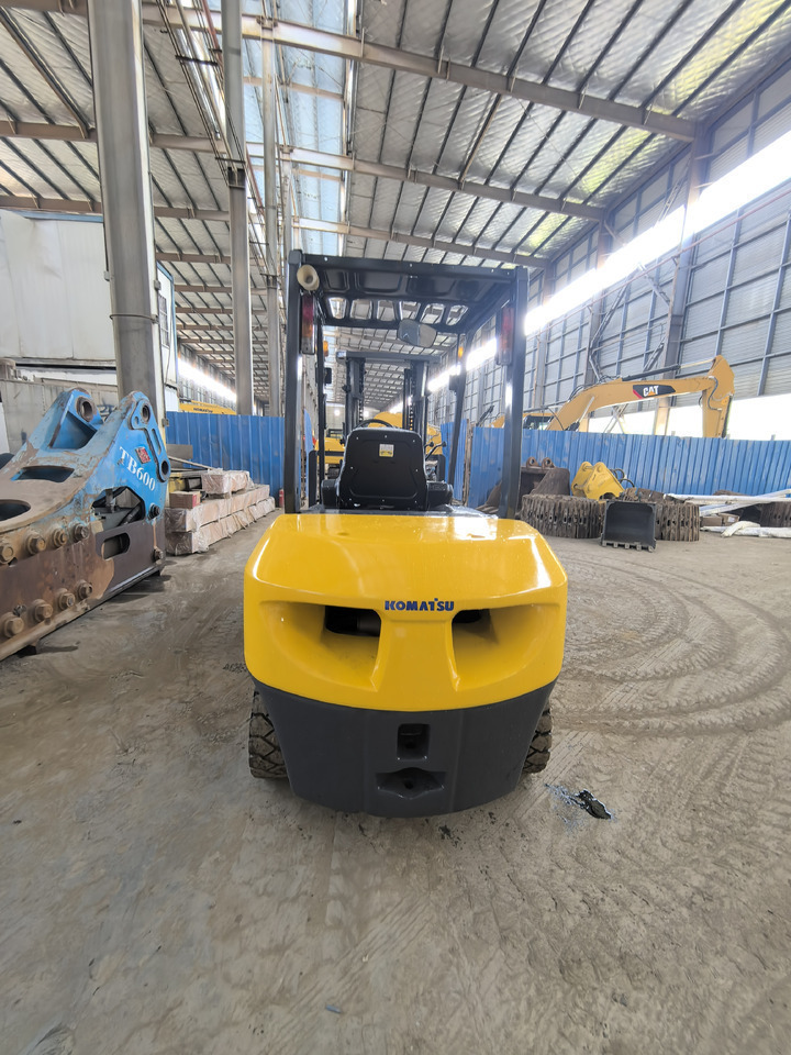 Diesel forklift Komatsu FD30 Forklift: picture 6