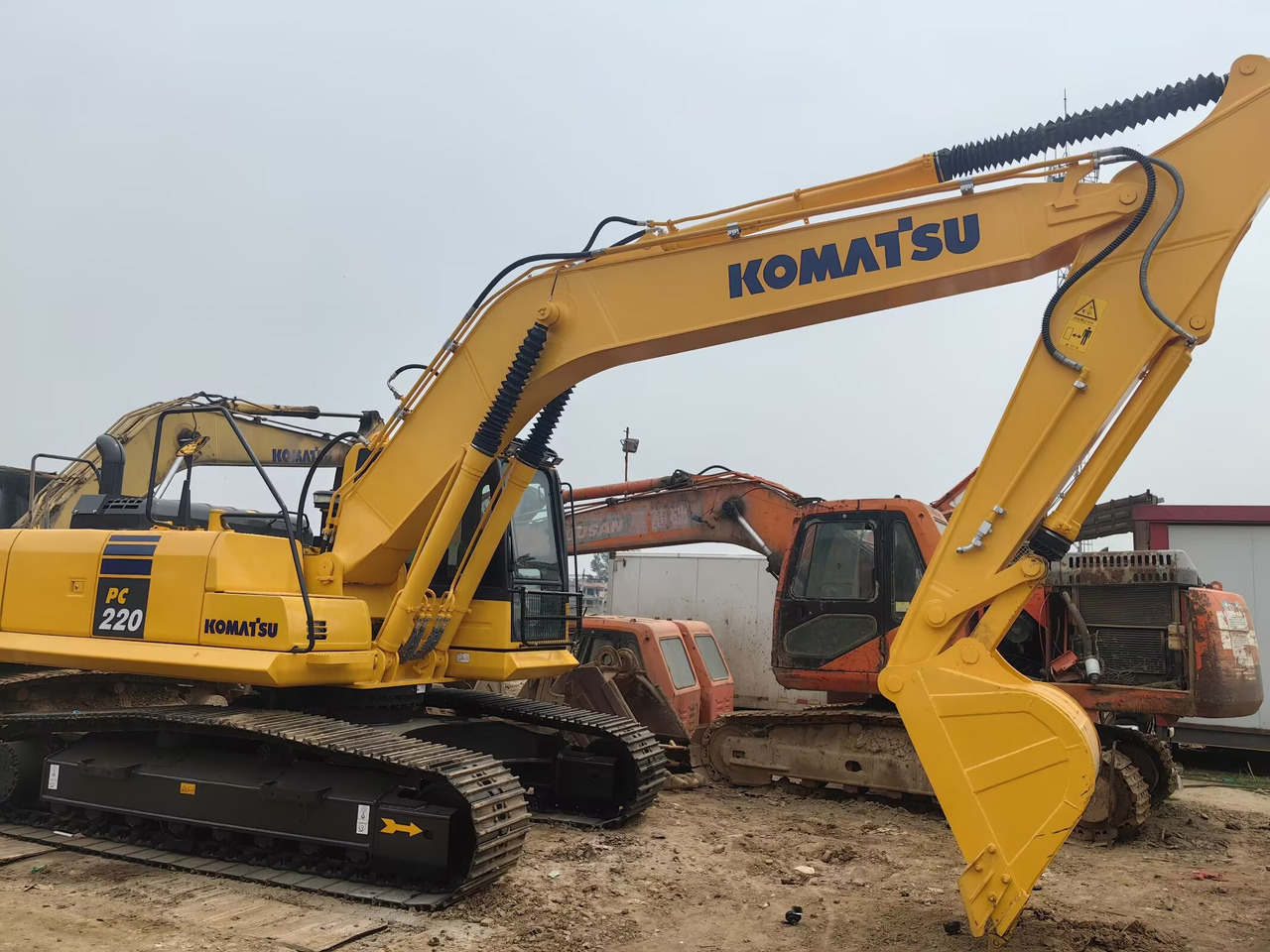 Komatsu PC 220-8 Excavator - Crawler excavator: picture 5 Komatsu PC 220-8 Excavator - Crawler excavator: picture 5