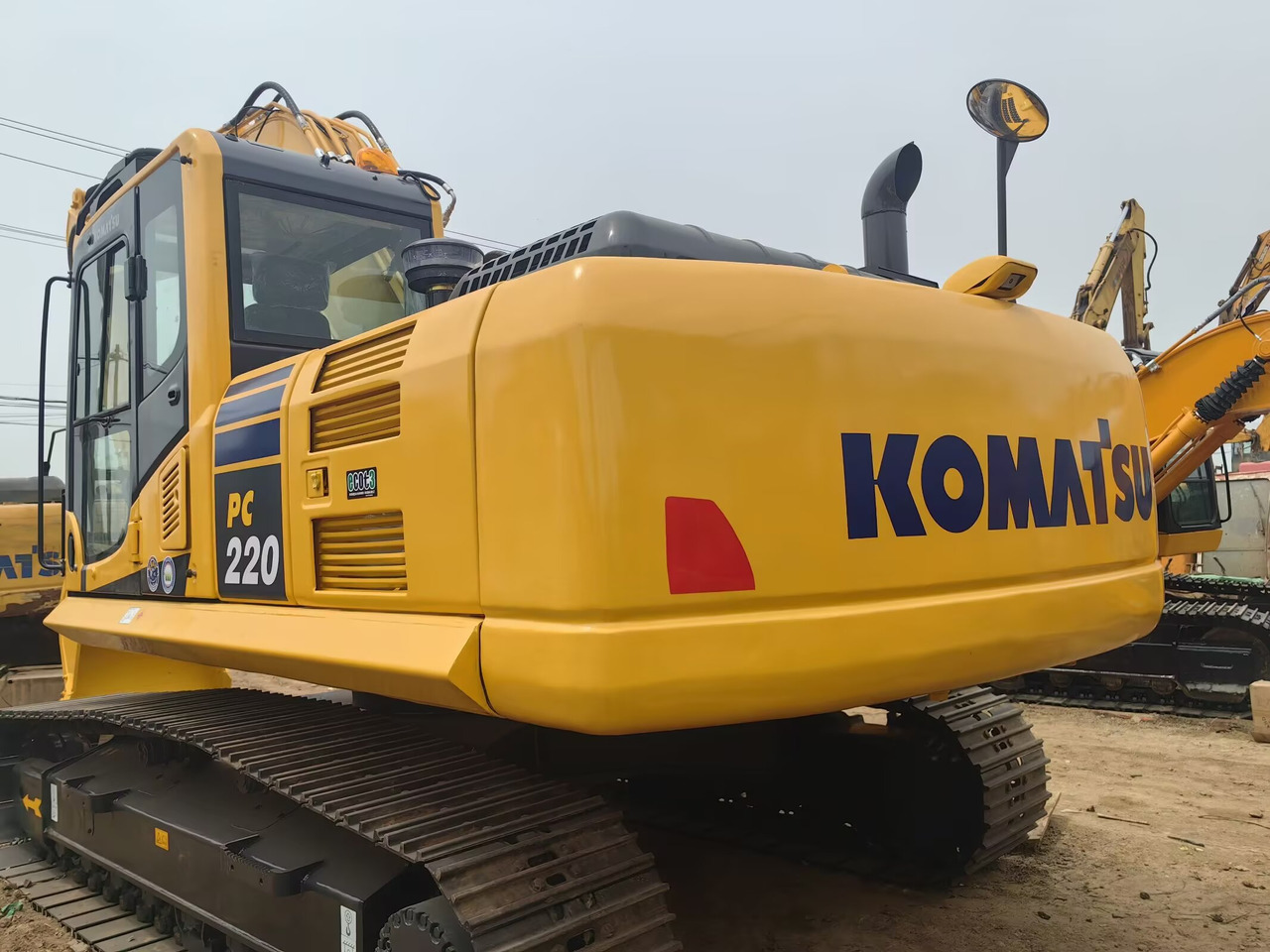Komatsu PC 220-8 Excavator - Crawler excavator: picture 2 Komatsu PC 220-8 Excavator - Crawler excavator: picture 2