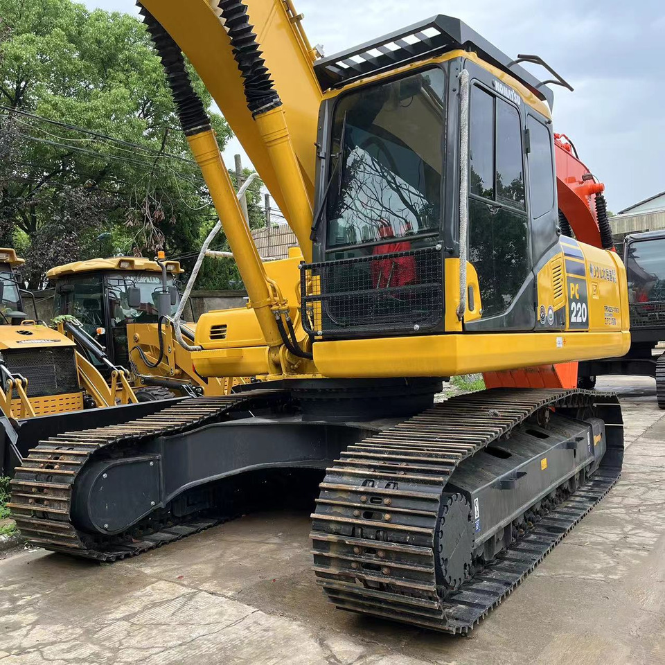 Komatsu PC 220-8 Excavator - Crawler excavator: picture 4 Komatsu PC 220-8 Excavator - Crawler excavator: picture 4