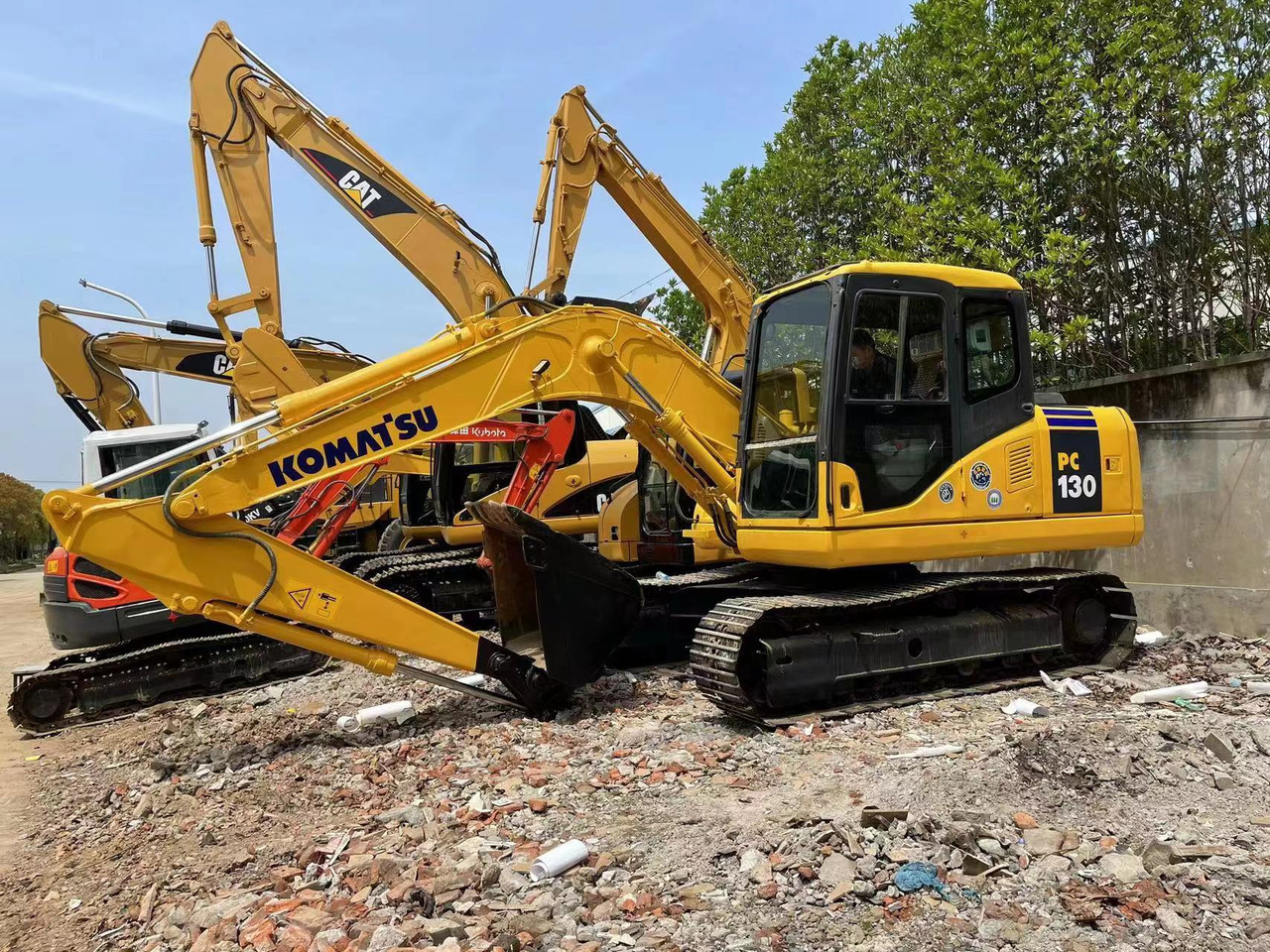 Komatsu PC130 Excavator - Crawler excavator: picture 4 Komatsu PC130 Excavator - Crawler excavator: picture 4