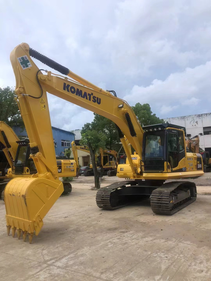 Komatsu PC200-8 Excavator - Crawler excavator: picture 4 Komatsu PC200-8 Excavator - Crawler excavator: picture 4