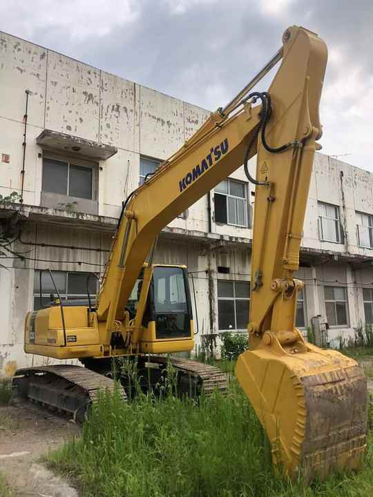 Komatsu PC220-7 - Crawler excavator: picture 1 Komatsu PC220-7 - Crawler excavator: picture 1