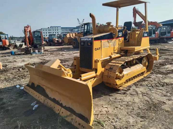 Original Japan Used Caterpillar D3C Crawler Bulldozer For sale - Bulldozer: picture 4 Original Japan Used Caterpillar D3C Crawler Bulldozer For sale - Bulldozer: picture 4