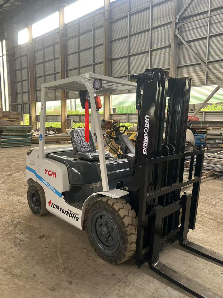 TCM FD30 Forklift - Diesel forklift: picture 3 TCM FD30 Forklift - Diesel forklift: picture 3