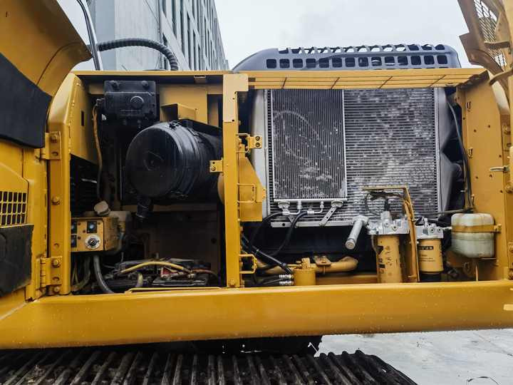 Used CAT 330D Crawler Excavator Big discount used caterpillar 30 ton large Excavator second hand machinery for sale - Crawler excavator: picture 2 Used CAT 330D Crawler Excavator Big discount used caterpillar 30 ton large Excavator second hand machinery for sale - Crawler excavator: picture 2