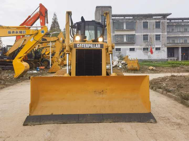 Used Caterpillar D6G Bulldozer Original Crawler D6G with good condition and high performance for sale - Bulldozer: picture 4 Used Caterpillar D6G Bulldozer Original Crawler D6G with good condition and high performance for sale - Bulldozer: picture 4