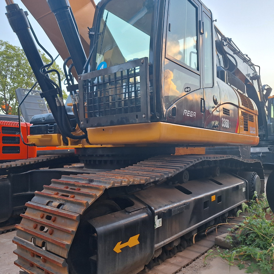 Cat 336D2 excavator - Excavator: picture 2 Cat 336D2 excavator - Excavator: picture 2