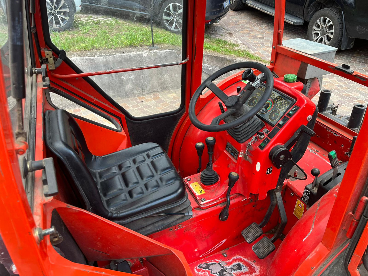 ANTONIO CARRARO TRX 7400 - Farm tractor: picture 2 ANTONIO CARRARO TRX 7400 - Farm tractor: picture 2