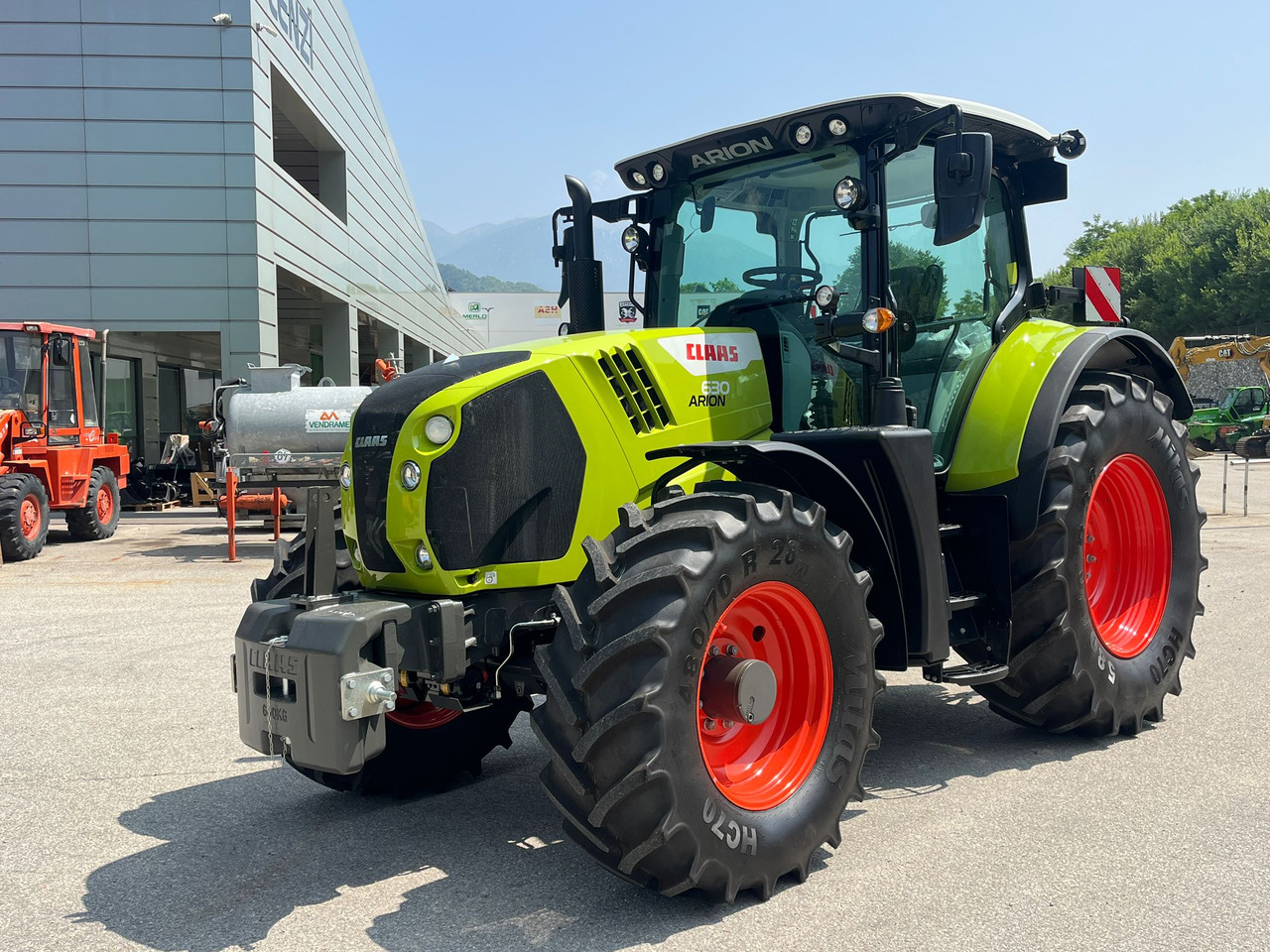 CLAAS ARION 630 - Farm tractor: picture 5 CLAAS ARION 630 - Farm tractor: picture 5