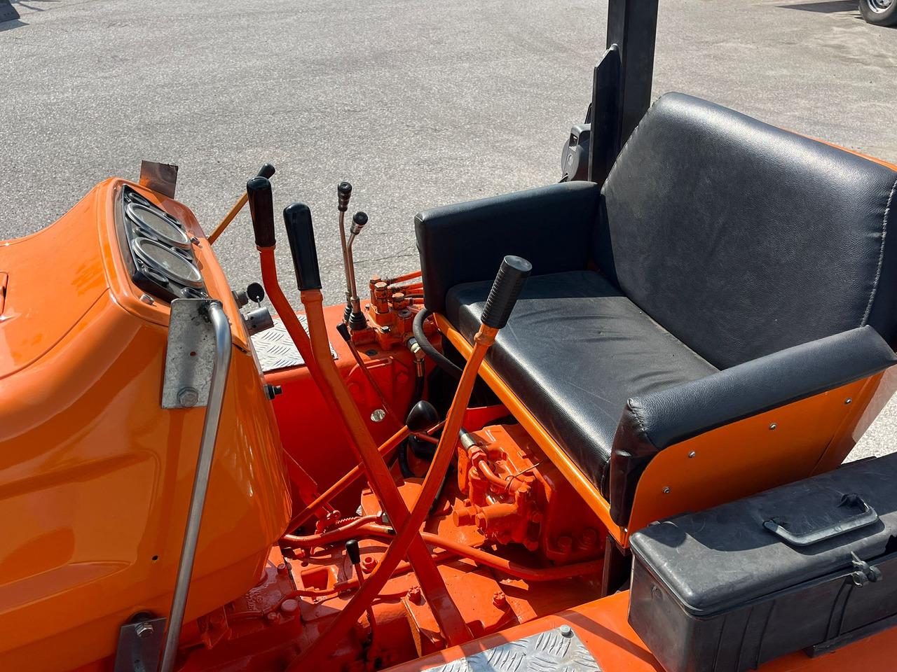 Farm tractor FIAT 455C SUPER: picture 8