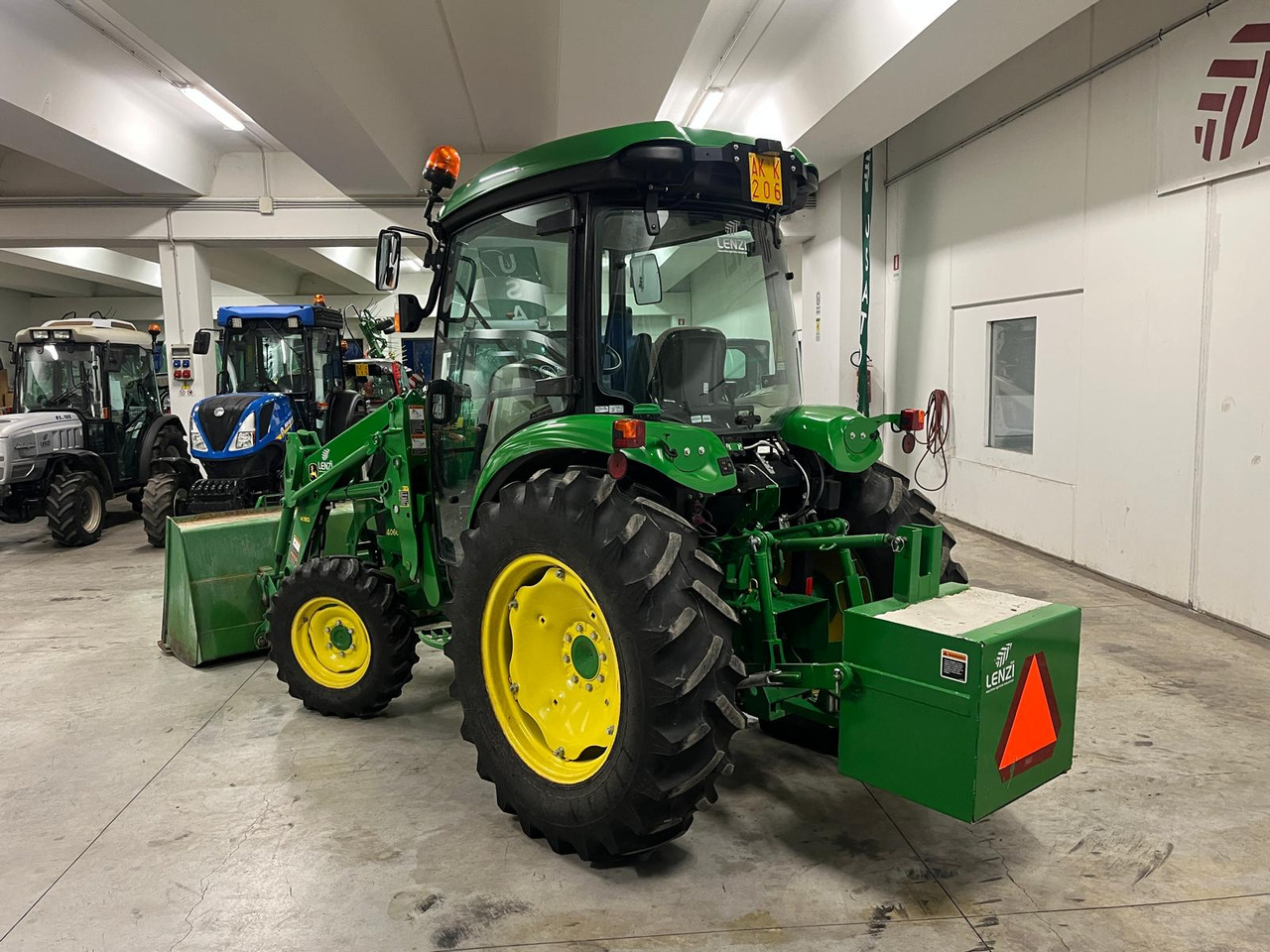 Farm tractor TRATTORE JOHN DEERE 4066 R ( IDROSTATICO ): picture 7