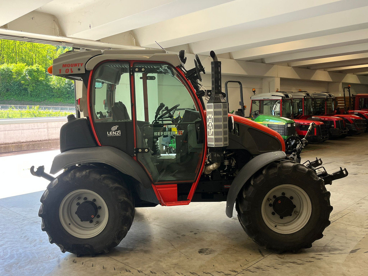 TRATTORE REFORM MOUNTY 100 V - Farm tractor: picture 4 TRATTORE REFORM MOUNTY 100 V - Farm tractor: picture 4