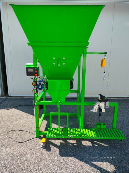 New Packaging machinery EK01 bagging machine: picture 6