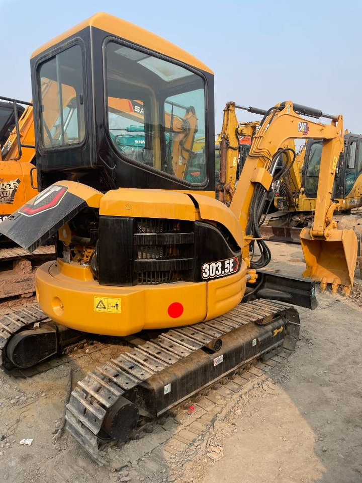 CAT 303 - Mini excavator: picture 1 CAT 303 - Mini excavator: picture 1