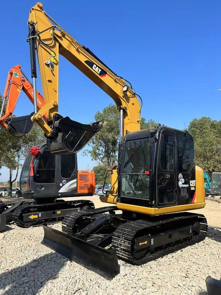 CAT 308 - Mini excavator: picture 2 CAT 308 - Mini excavator: picture 2