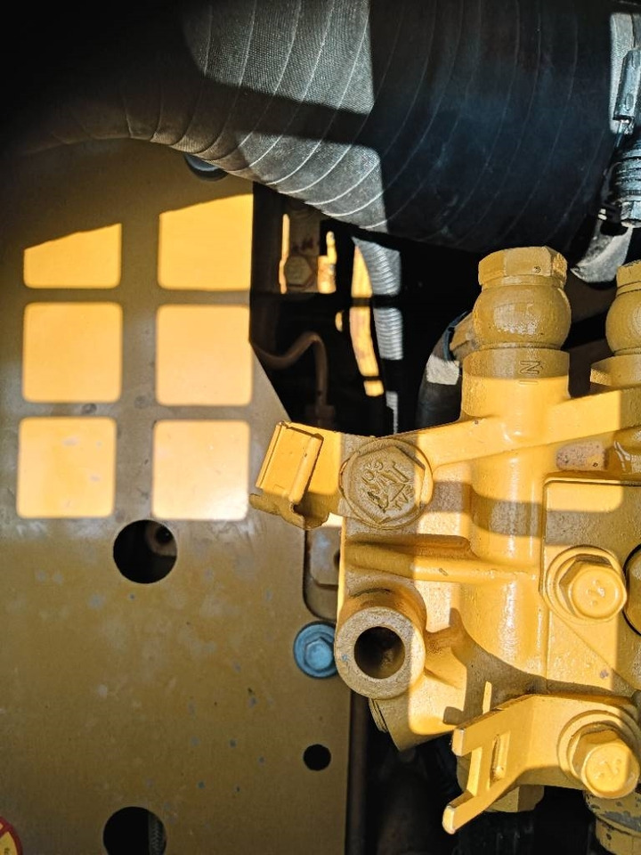 CAT 320 D - Crawler excavator: picture 2 CAT 320 D - Crawler excavator: picture 2