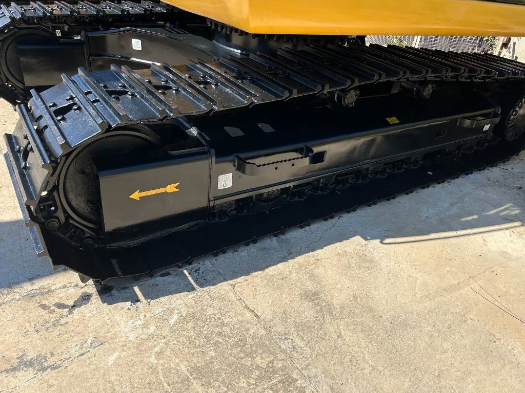 CAT 320D2L - Crawler excavator: picture 3 CAT 320D2L - Crawler excavator: picture 3